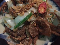 -Cuc Gach Quan Restaurant