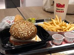 -The Habit Burger Grill 哈比特汉堡(复兴soho店)
