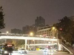 -全季酒店(重庆李子坝牛角沱地铁站店)