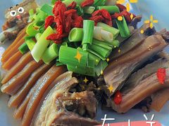 -墨脱石锅椰子鸡•香草鸭•东山羊(大东海店)