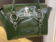 -Vivienne Westwood(上海来福士广场店)