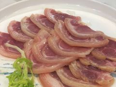 -渔意楼·驰名沙田乳鸽(五羊旗舰店)