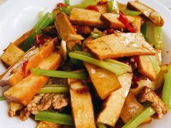 西芹香干-独一佳老胡湘菜馆(矿山路店)