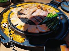 -三国惹火烤肉·中日韩烤肉集合店(百草路店)