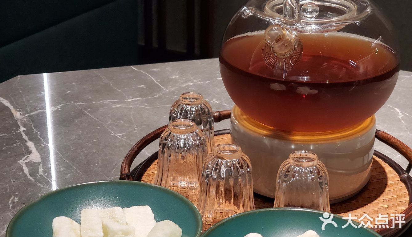 这家店吃起来也没看起来那么贵嘛~好吃！大力推荐！