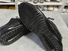 -京伟修鞋洗鞋奢侈品皮具护理店