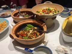 -八府香鸭·啫啫煲(华山路店)