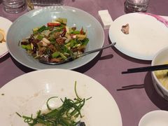 -彩云天云南餐厅