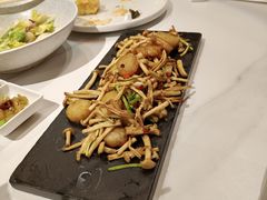-荟廷·晶萃(陆家嘴尚悦湾店)