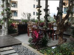 -耍哥串串香(香月湖店)