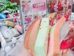 -詹爷爷乌节路街头冰淇淋