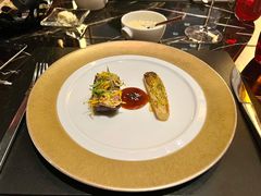 M9牛里脊配玉兰菜-L'ATELIER de Joel Robuchon(外滩18号店)