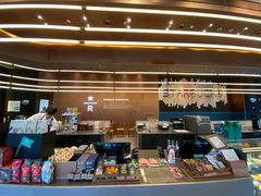 -星巴克臻选(上海虹桥新天地三店)