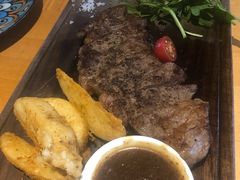 -LENBACH兰巴赫西餐啤酒坊(大连东港店)