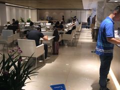 餐区-南航明珠v2头等舱公务舱休息室