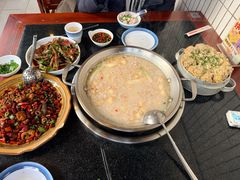 -老来福·非遗酸汤兔(凯旋路店)