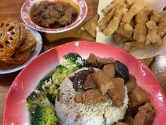 -爆炸头阿姨小四川正宗川味小吃(无任何分店)