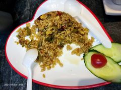 藤椒牛肉炒饭-秦炉烤肉(财富中心店)
