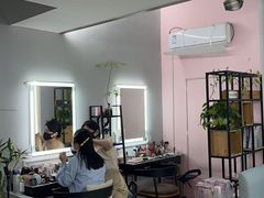 -ME觅妆·定制美妆·彩妆私教(菱角湖店)