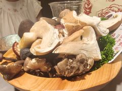 -楠小云·云南鲜菌·鲜牛自助火锅(九眼桥店)