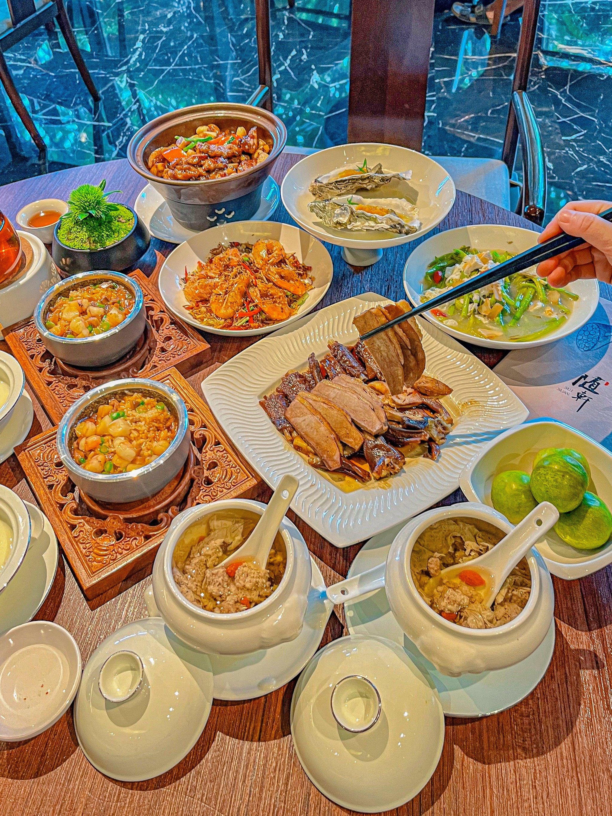 🍲 探索深圳粤菜新境界,海上世界美景美食之旅