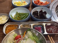 -明洞阿姨·韩式酱蟹烤肉·创意料理(三元桥店)