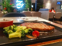 -必胜客(东大桥店)