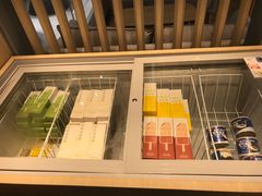 面包甜点陈列柜-好利来(牡丹园店)