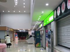 -窦店服务区-停车场