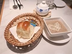 -La-Serene Café