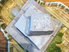 -野山舂·贵州现舂酸汤火锅(鸿通城店)