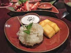 甜糯米团配泰国芒果-红泰·泰精选·特色料理(中山路店)