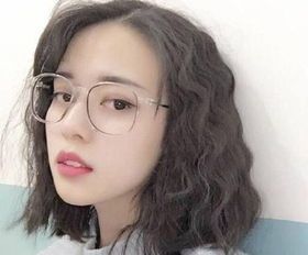 -时尚殿堂明星门店