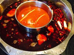 -小天鹅火锅·一线江景洪鼎旗舰店(洪崖洞店)