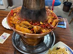 -超越炭火牛蛙火锅鸡(河东店)