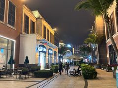 -观澜湖新城运动奥莱区