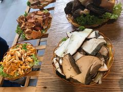 -菌海森林·非遗野生菌火锅(西山区滇池路摩根道店)