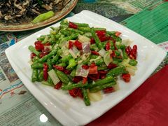 -乡土特色.冷锅鱼.牦牛肉汤锅