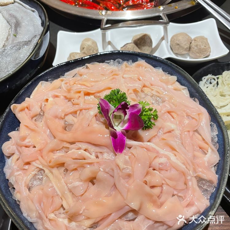 深圳探店|超火爆重庆老火锅终于开来深圳啦‼️