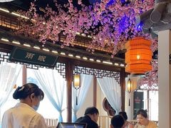 -荷塘秋月·本帮江浙菜(国权路店)