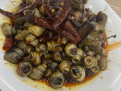 特色田螺-江城燕子大排档(江汉路步行街店)