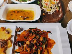 -隔壁老王·家常云南菜(花巷店)