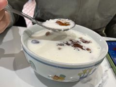 椰汁桃胶黑糯米-堂屋糖水店(愚园店)