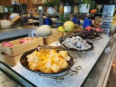 -飨食汇全日制餐厅·昆山皇冠假日酒店(九方店)