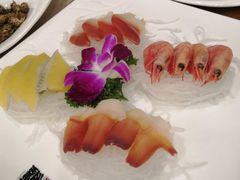 -青瓦餐厅·生鱼片·韩园烤肉(西塔店)