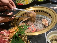 -山川小町·极番烧肉(新地假日广场店)