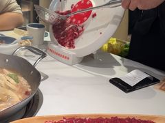 -左庭右院鲜牛肉火锅(金山万达店)