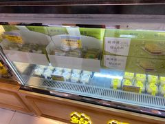 面包甜点陈列柜-鲍师傅糕点(春熙路店)