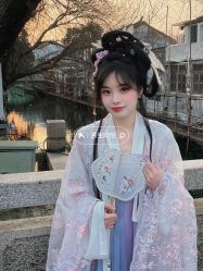 -一揽芳华汉服旗袍体验馆(拙政园店)