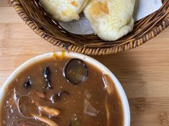 -穆彦华逍遥镇胡辣汤(岗坡路店)